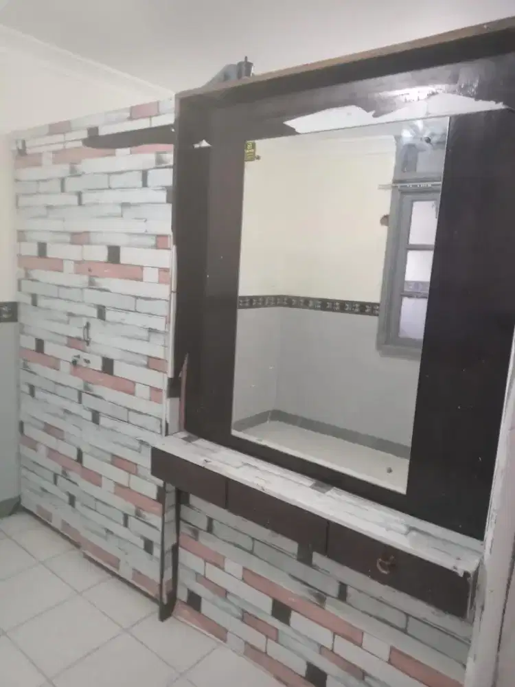 DISEWAKAN/DIJUAL