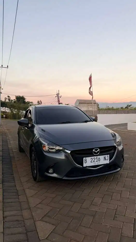 Mazda 2R Skyactive 2015 Bensin