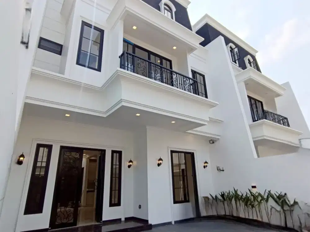 S304D Rumah Mewah American Classic Pondok Bambu Jakarta Timur