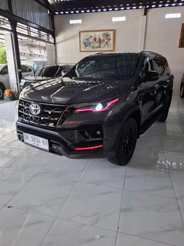 Toyota fortuner srz bensin
