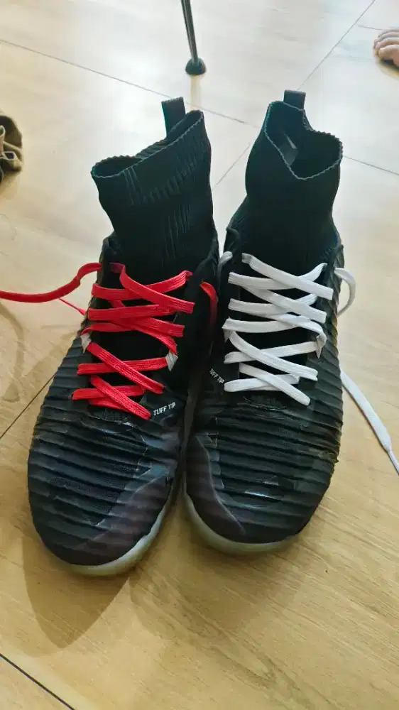 Sepatu badminton lining shadow blade pro uk 44