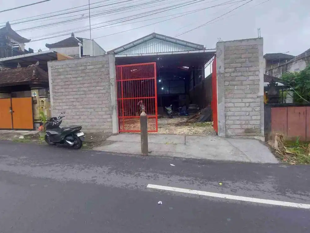 Buc Gudang 250M2 Strategis Bung Tomo Gatsu Barat Jl8mtr Aspal