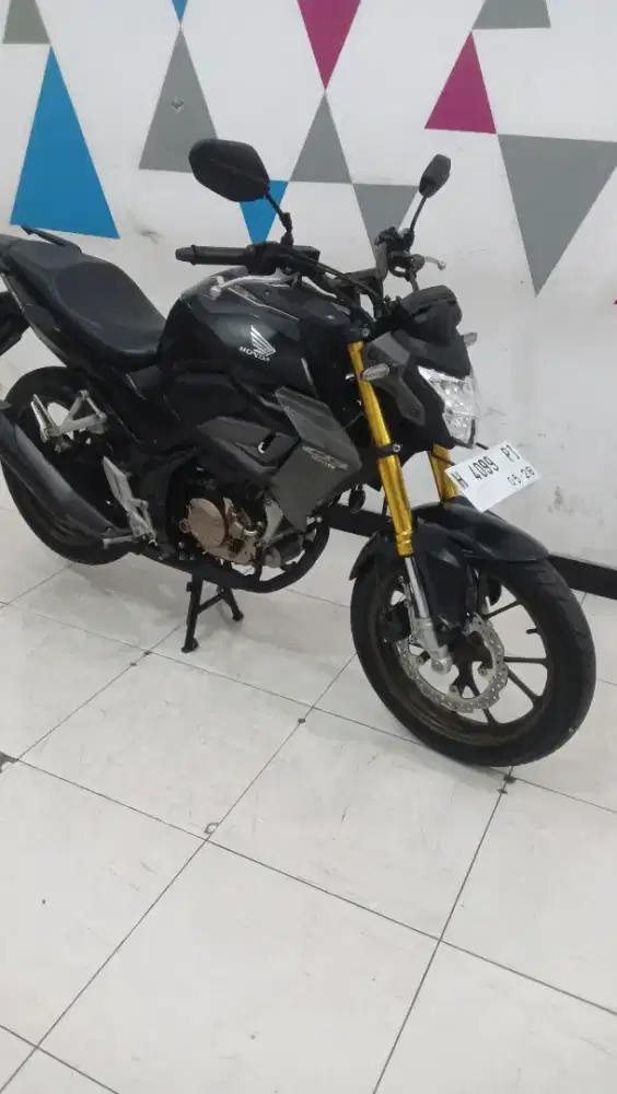 Honda New CBR 150R StreetFire 2023 Istimewa