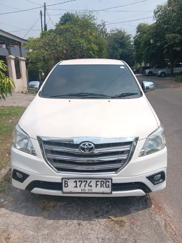 Toyota Kijang Innova 2015 Bensin