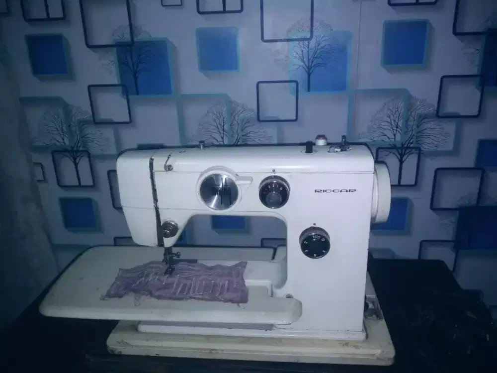 Mesin lubang kancing fullboxs