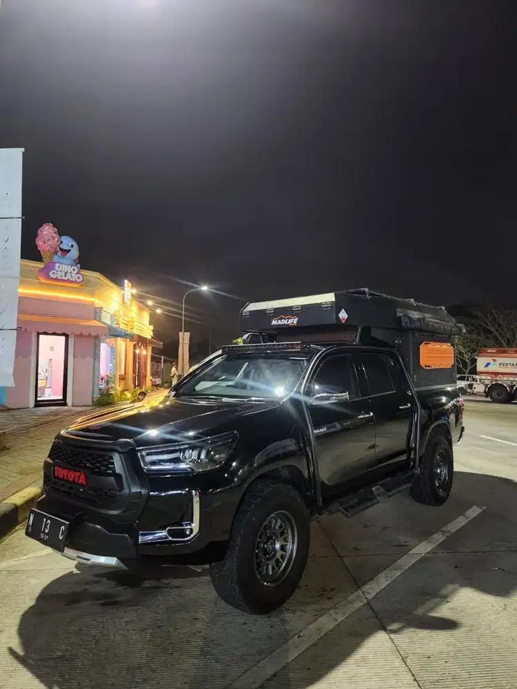 HILUX V 4X4 2022 Matic Km 13 Ribu Cantervan Antik