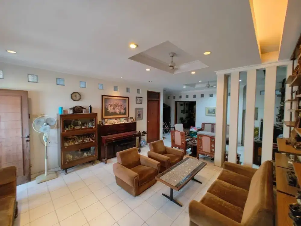 Rumah Lokasi Istimewa Cocok Tuk Investasi Kostan di Kesehatan Cideng/Jk530