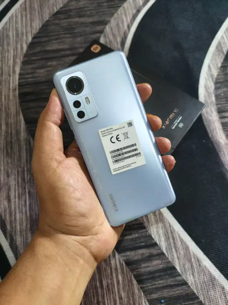 Xiaomi 12 ram 8/256 masih orian (hp+dus aja)