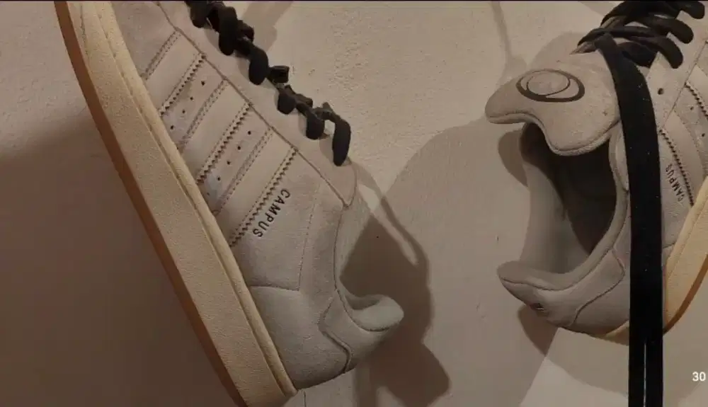 Sepatu adidas campus