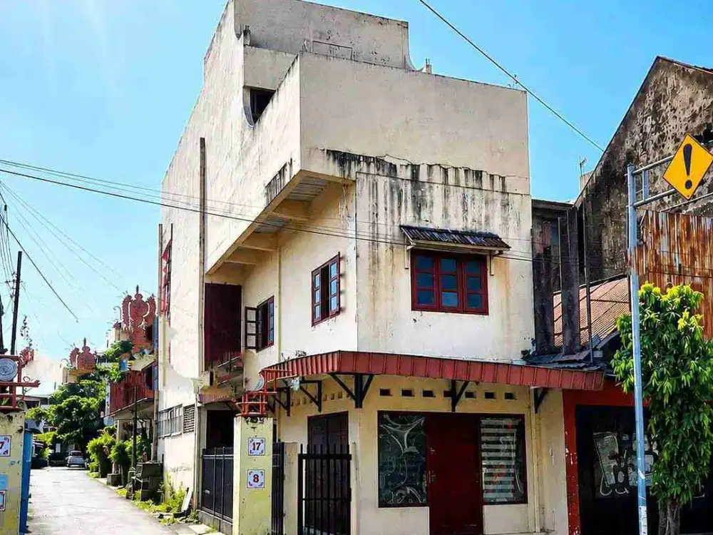 rumah pinggir jalan raya martadinata gandekan solo