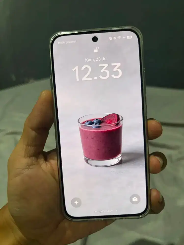 Oppo Reno 16f silver