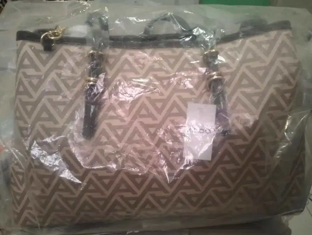 Dijual tas Aldo ori baru