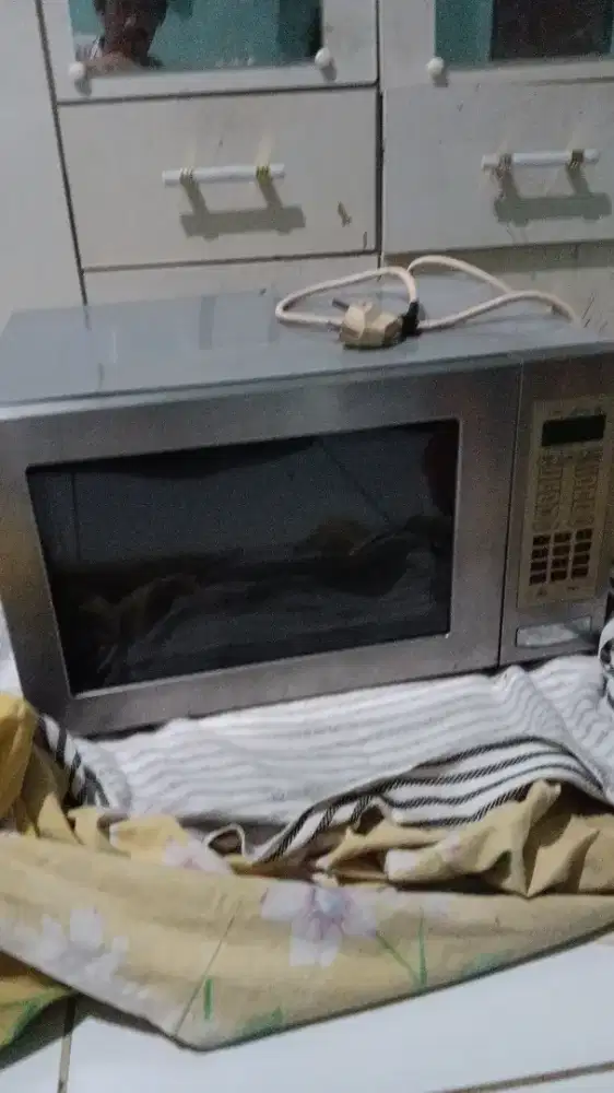 Lg bth uang utk biaya sekolah anak