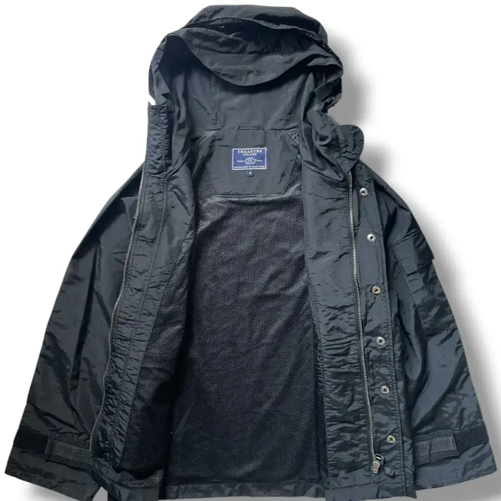 Treasure Jaket Parasut