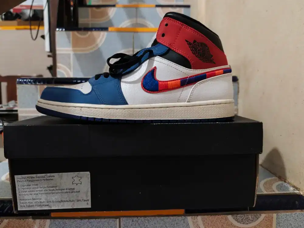 nike air jordan 1 MID SE