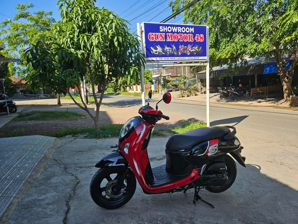 Di jual honda scoopy tahun 2025