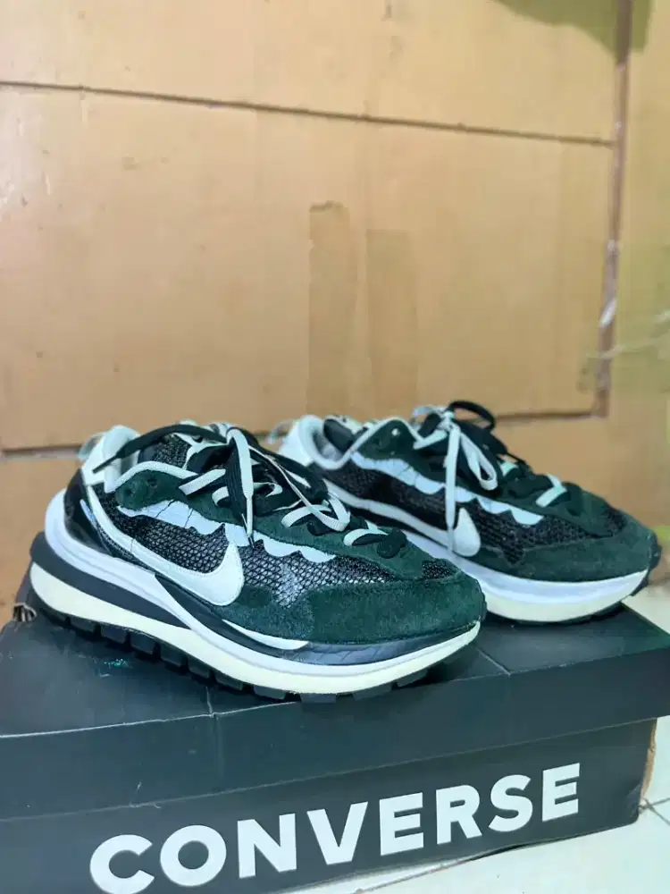 Nike sacai waffle black and white original
