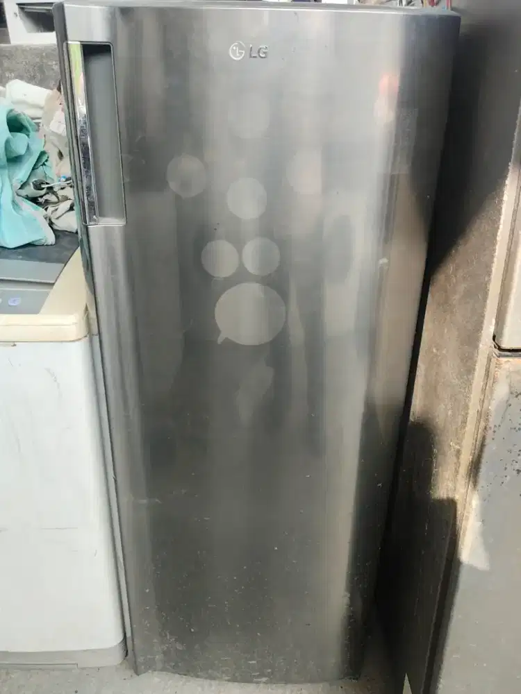 Freser LG 6rak bagus normal beku siap pakai