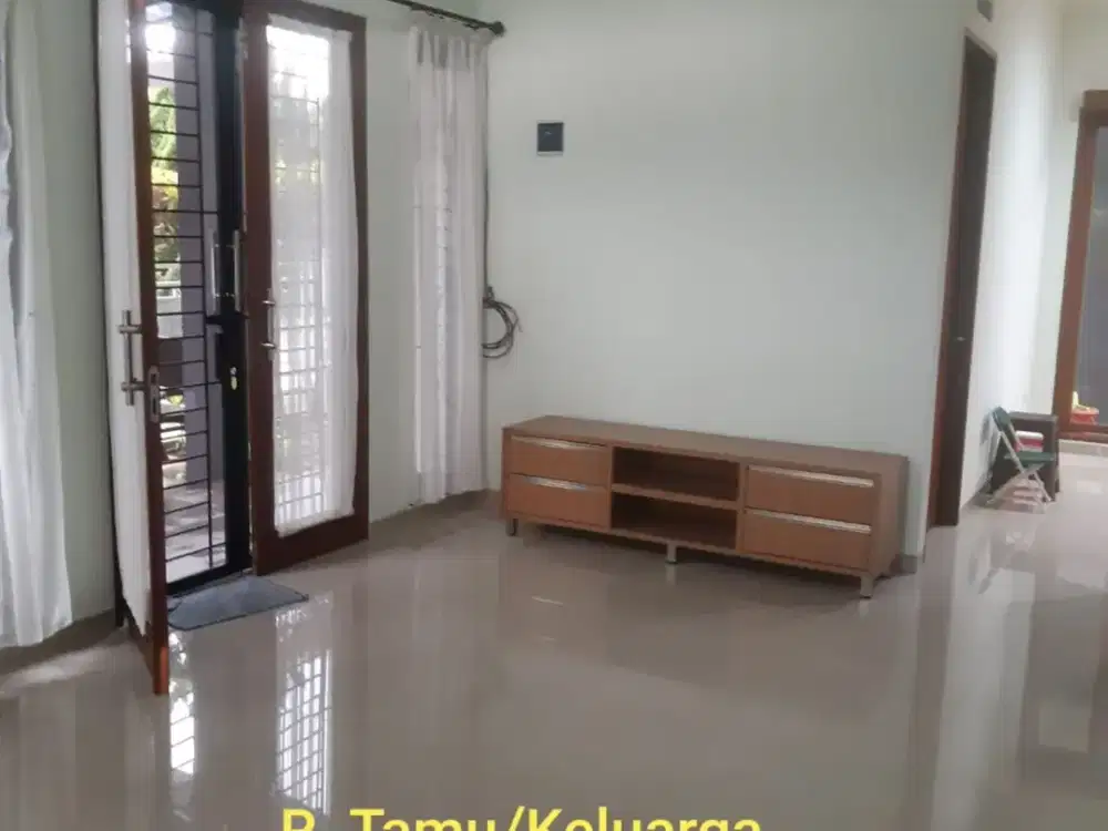 Rumah Bagus Siap Huni di Cherry Field Bandung