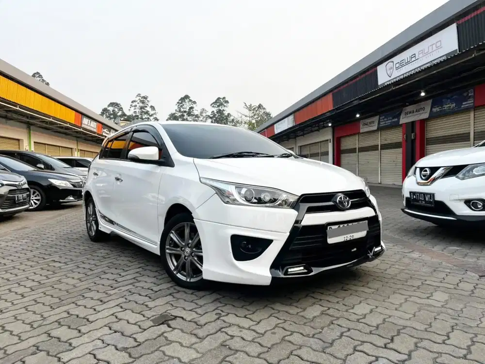 DP 5 JT Toyota Yaris S AT TRD SPORTIVO 2014 WHITE