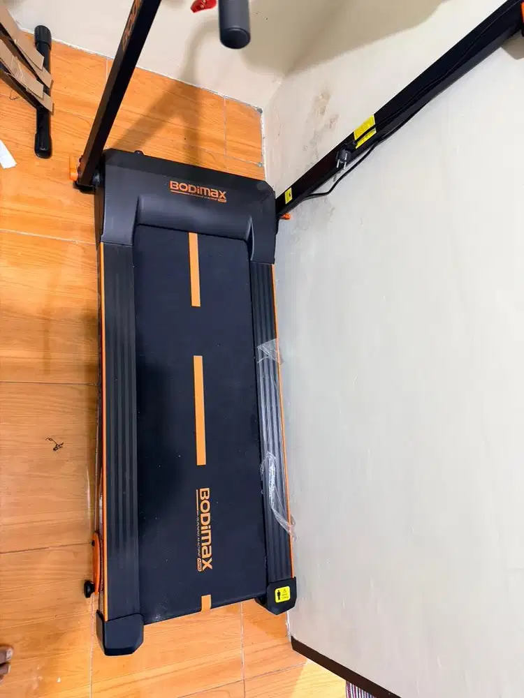 bodimax running machine aero