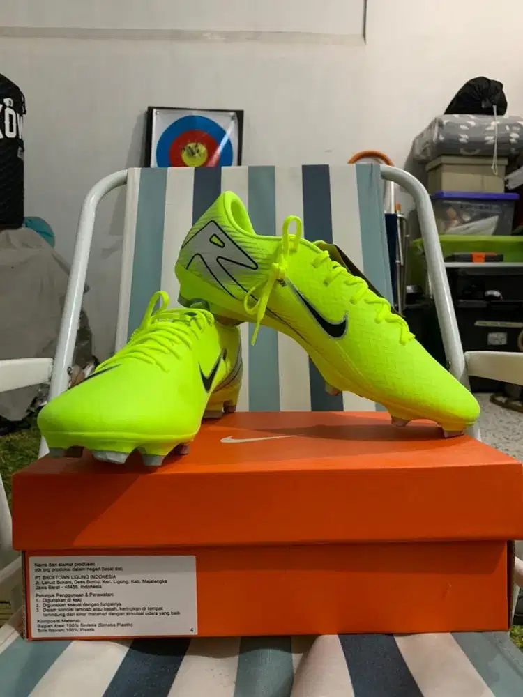 NIKE MERCURIAL ZOOM VAPOR 16 ACADEMY FG/MG