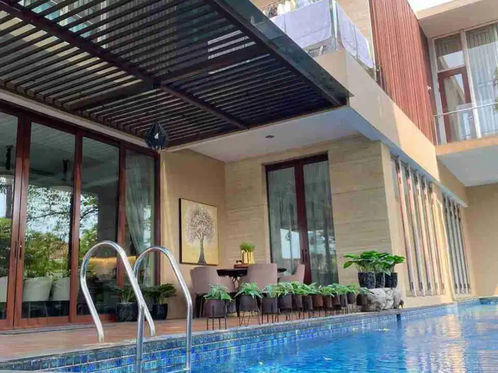 Rumah Mewah di Simprug Golf Jaksel