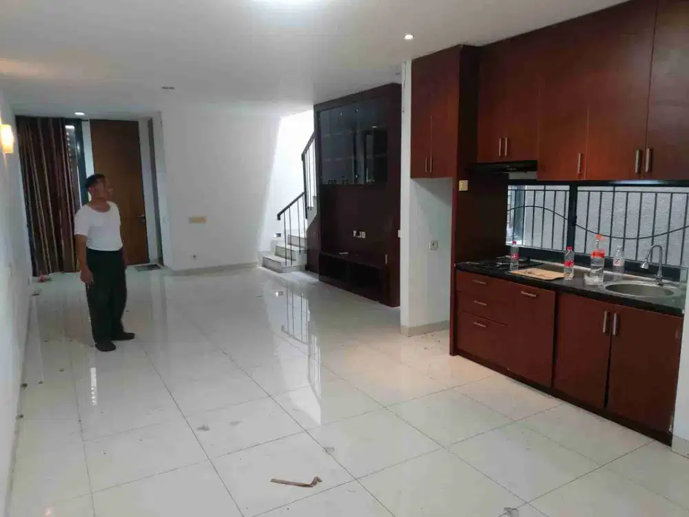 Dekat MRT H.Nawi, Dijual/Disewakan Rumah Siap Huni di Cipete Jakarta Selatan