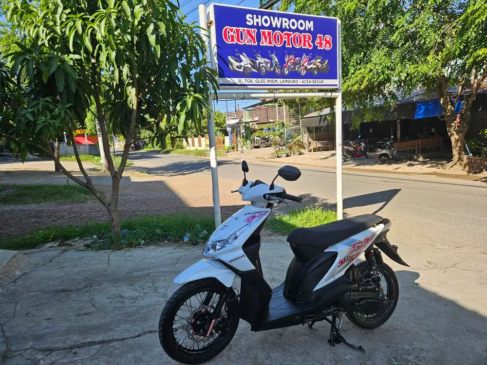 Di jual honda beat tahun 2010