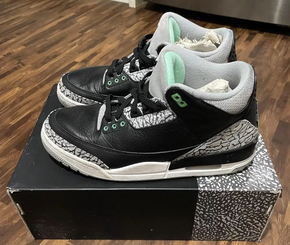 Air Jordan 3 Retro Green Glow