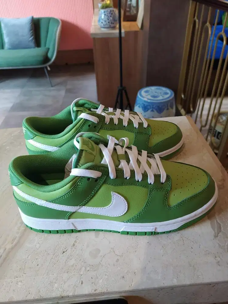 Nike dunk low chlorophyll