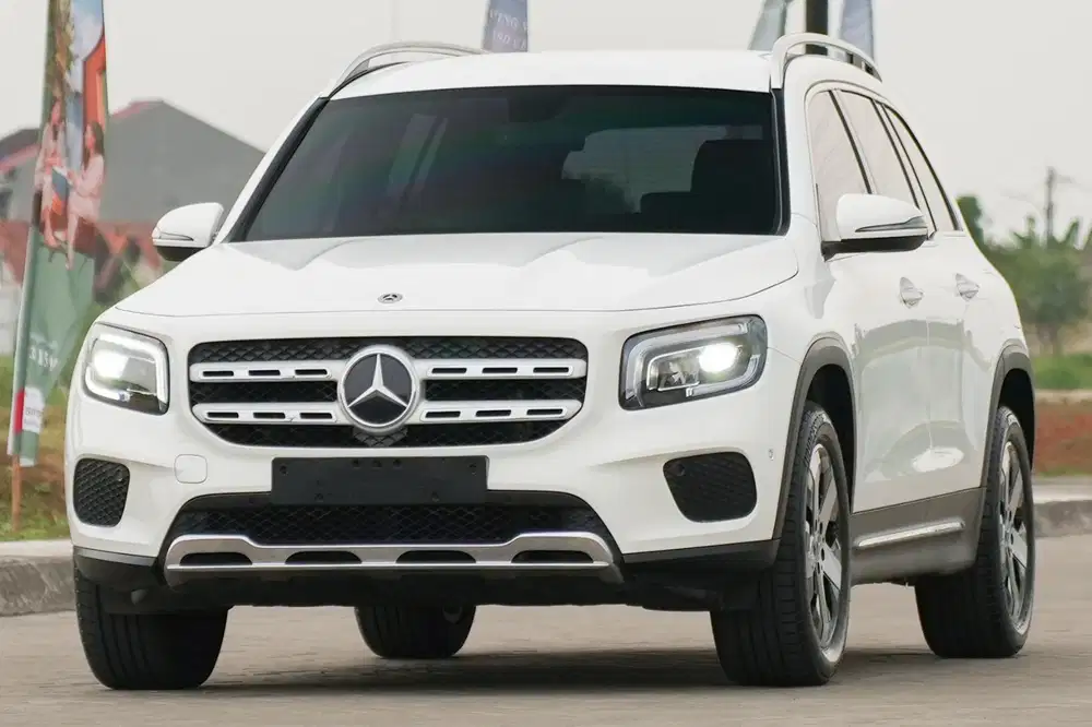 Baby-G! Mercedes Benz GLB200 Progressive Line 2023 White glc200 x3 x1