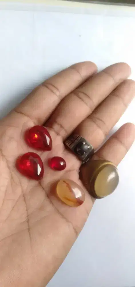 Di jual batu asli dan original untuk batu cincin ,batu liontine kalung