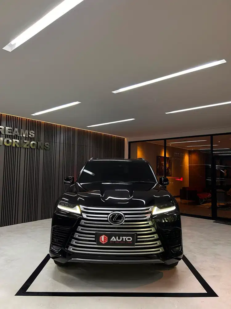 Lexus LX600 AT 7-Seater 2025 Hitam Km17rb Nik 2024 B1774WJI