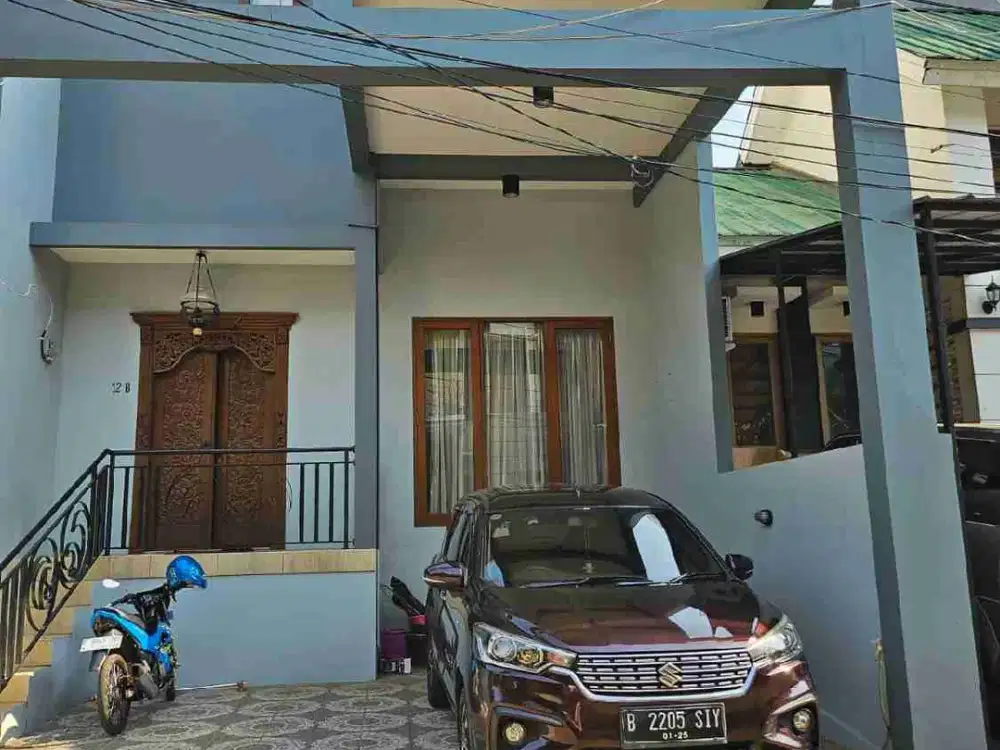 Rumah modern strategis dan nyaman di Jagakarsa