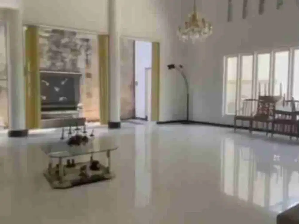dijual cepat strategis rumah mewah siap huni di ry. DHARMAHUSADA INDAH TIMUR dekat galaxy mall