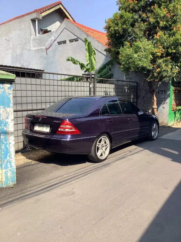C240 avantgarde UK spec Rare MPH cluster