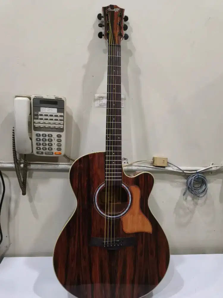 Cowboy gitar akustik AEG 235CG -NS