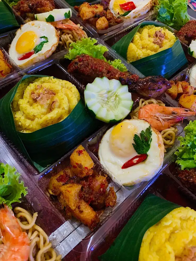 Nasi kotak lengkap
