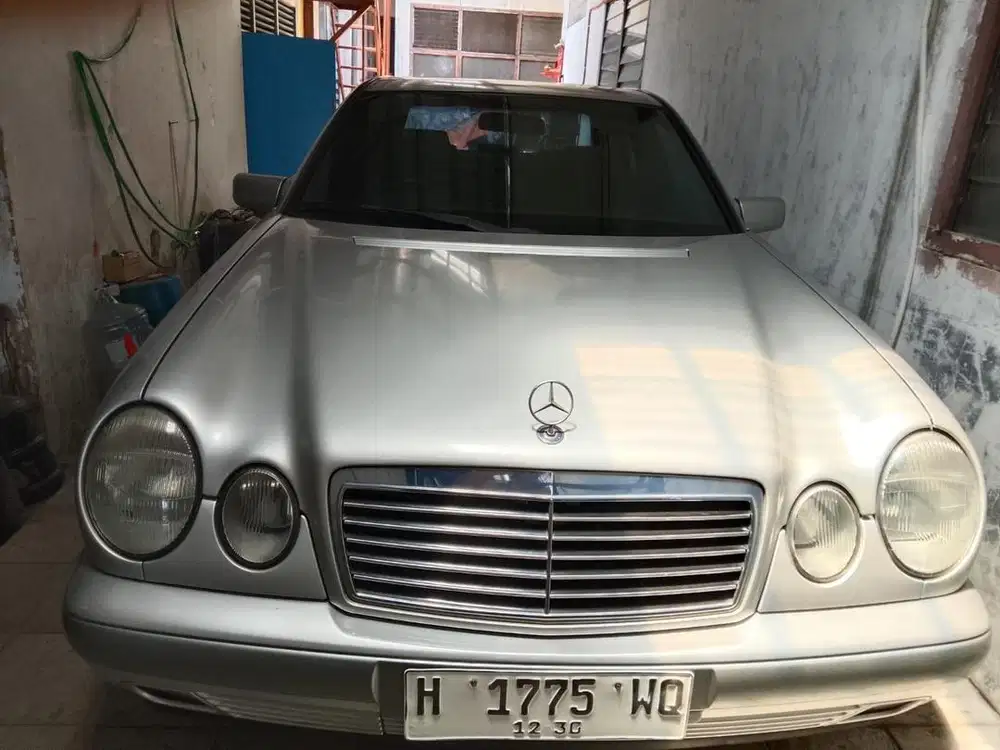 Mercedes benz E230/W210 (1998)
