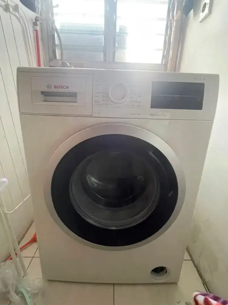 Mesin cuci Bosch front load masih mulus