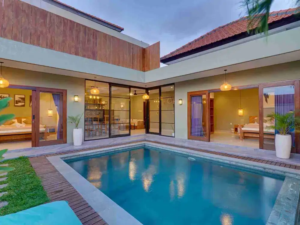 VILLA FOR RENT UMALAS 2 BEDROOM ENCLOSED LIVING & KITCHEN