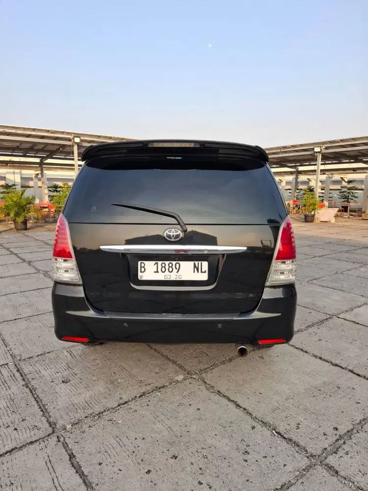 Toyota Kijang Innova E Manual Bensin 2006