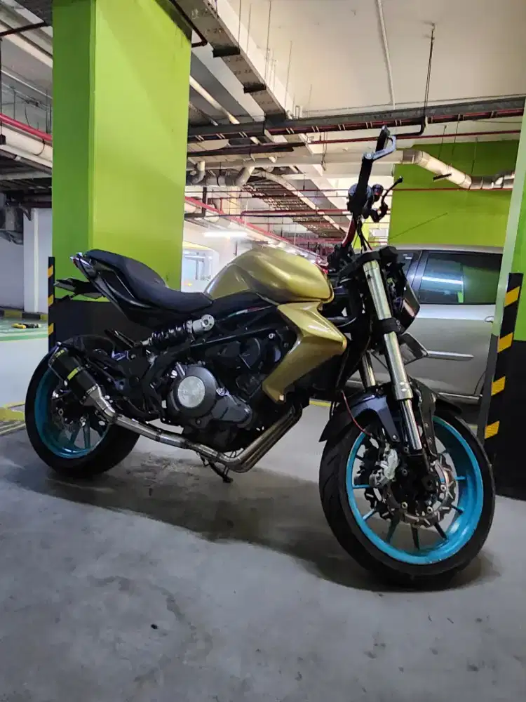 Benelli TNT 250