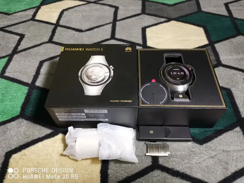 Huawei Watch 5 Titanium 46mm limited edition ga ada yg jual di Indo