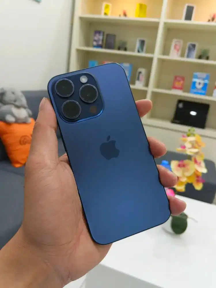 iPhone 15 Pro 128 GB iBox