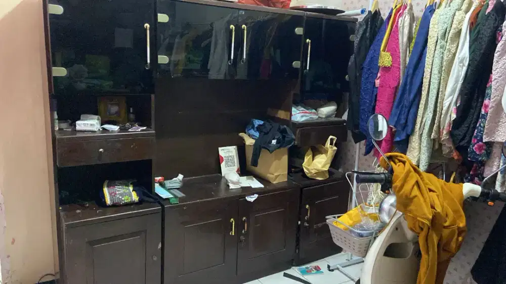 Dijual lemari buffet dan lemari pakaian