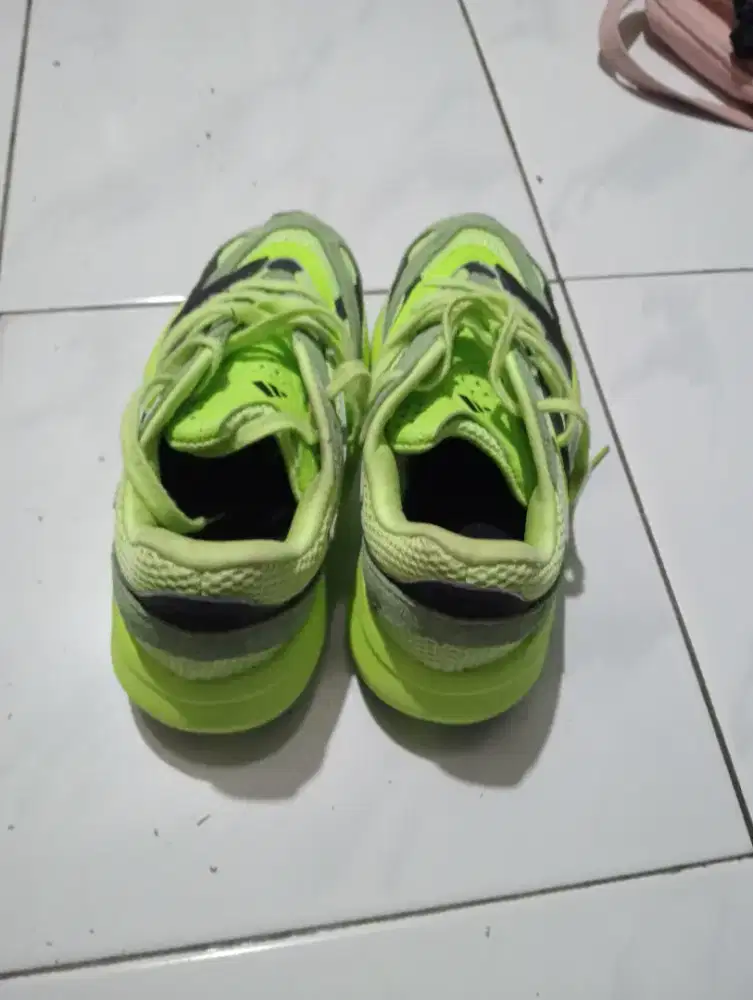 sepatu bekas adidas