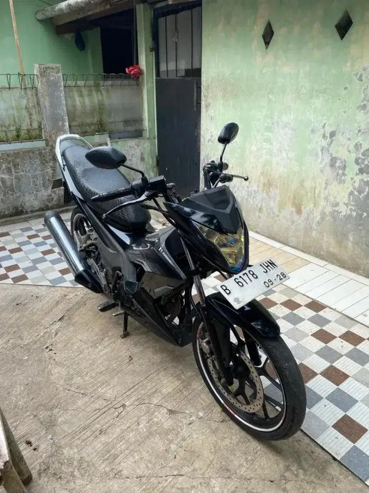 Honda Sonic 150 R