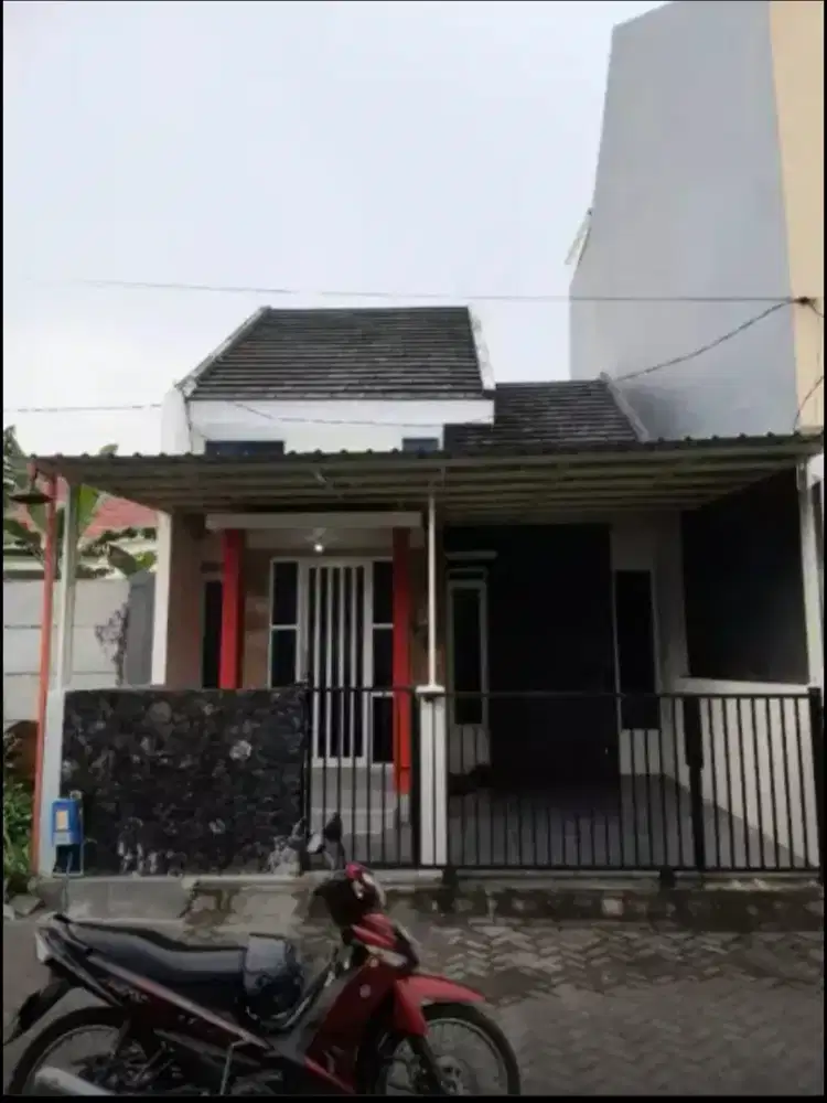 Di kontrakan Cluster Andalusia regency area suhat